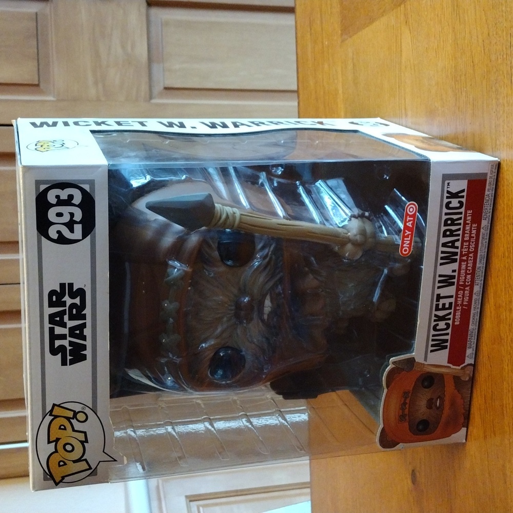 Large 10" Funko Pop WICKET W WARRICK #293 Star Wars Target Exclusive Bobble Head - Picture 9 of 9